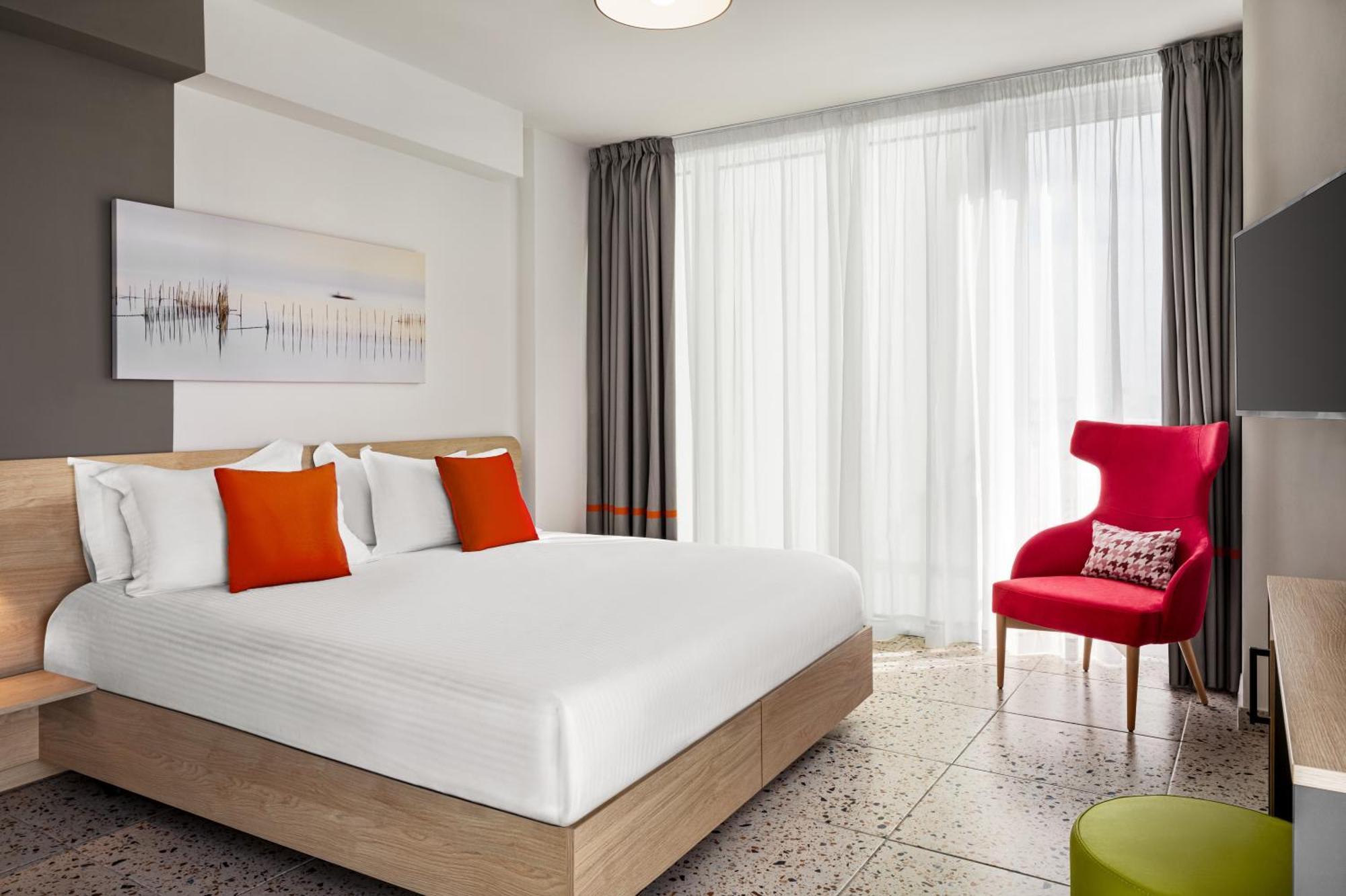 Quadro Hotel, Trademark Collection By Wyndham Saint Julian's 外观 照片