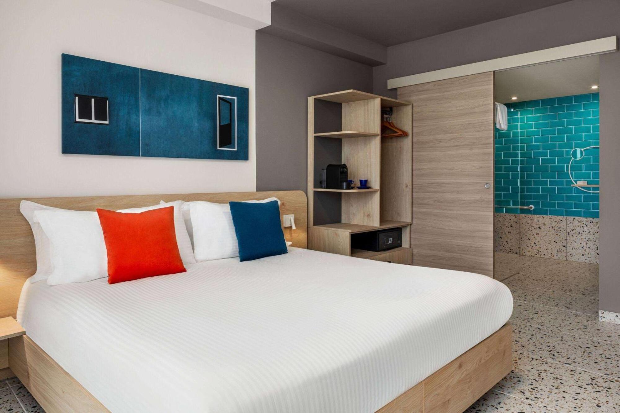 Quadro Hotel, Trademark Collection By Wyndham Saint Julian's 外观 照片